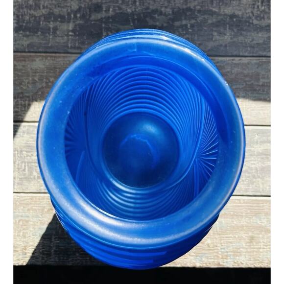 Art Deco Draped Ribbed Pleated Royal Cobalt Blue Glass Vase Vintage Iridescent - Picture 7 of 16